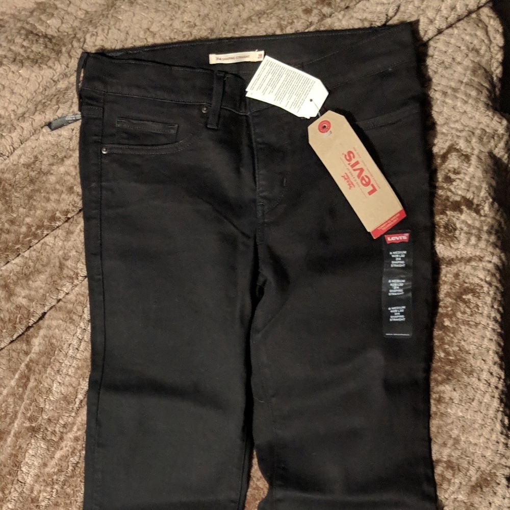 NWT Levi's 314 Shaping Straight Jeans